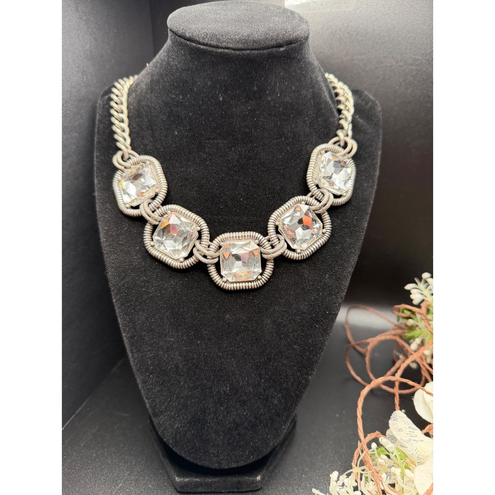 Vintage Crystal Statement Necklace Silver Tone Chunky Chain Glam Rhinestone Bib
